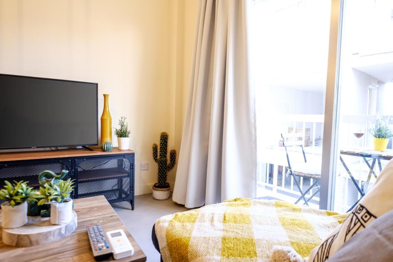 The Joy - Centre One Bedroom Flat Lárnaka Eksteriør bilde